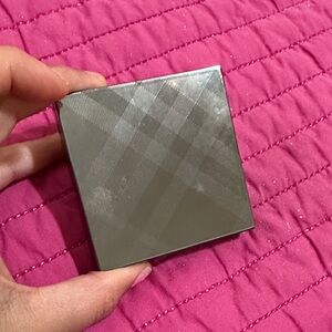 Burberry Checkered blush compact with mirror - the doodle palette